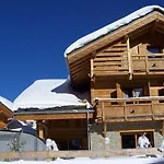 木屋 In With Private Pool 莱德萨阿尔卑斯