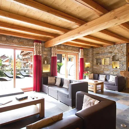 In With Private Pool Chalet Les Deux Alpes