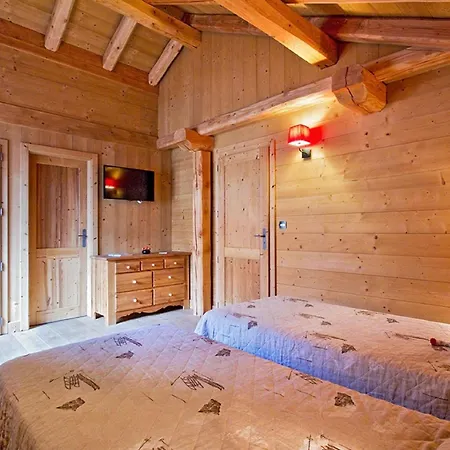 In With Private Pool Chalet Les Deux Alpes