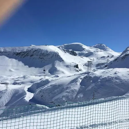 In With Private Pool Chalet Les Deux Alpes
