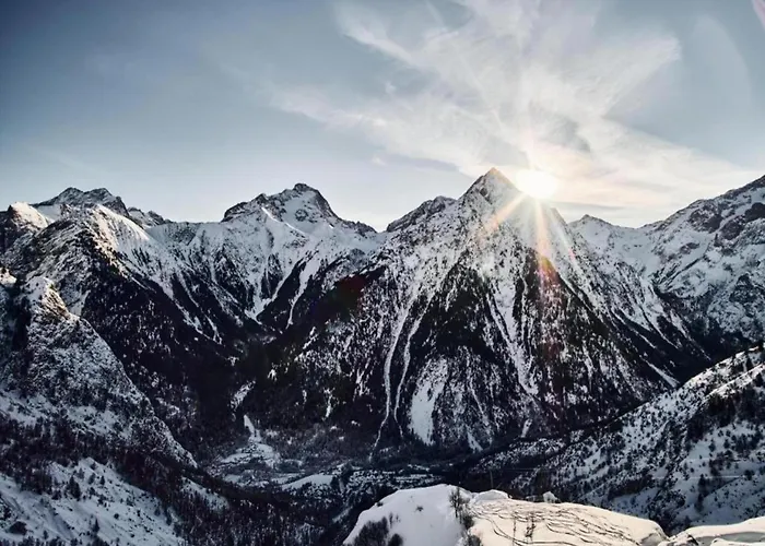 In With Private Pool Chalet Les Deux Alpes