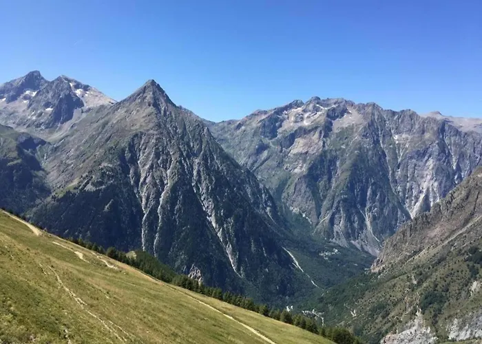 In With Private Pool Alpstuga